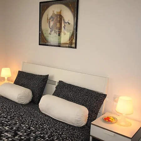 Residenza Manzoni Centre Daire